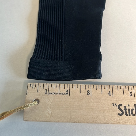 Black Ribbed Leggings - Picture 7 of 10